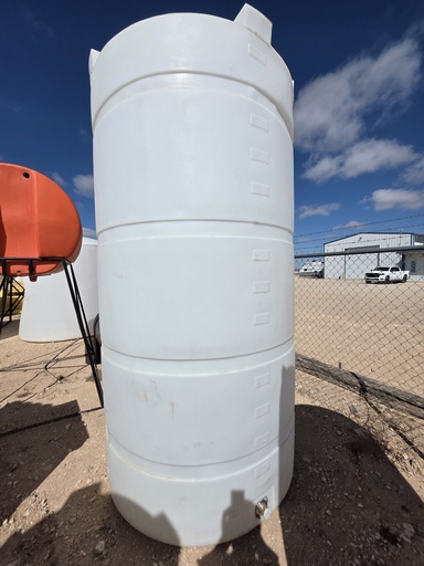 Used 1500 Gallon Tank (LS)